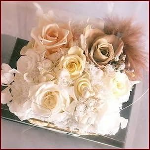 プリザーブドフラワーホワイトブラウン☆ アレンジメント ギフトケース入り