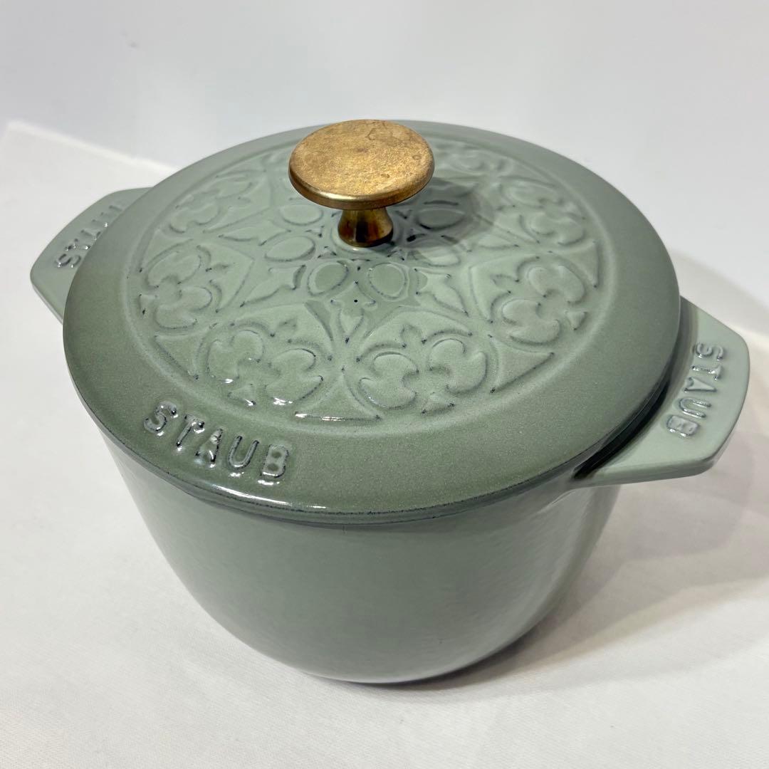 STAUB ストウブ ラ・ココットde GOHAN M Lily カンパーニュ