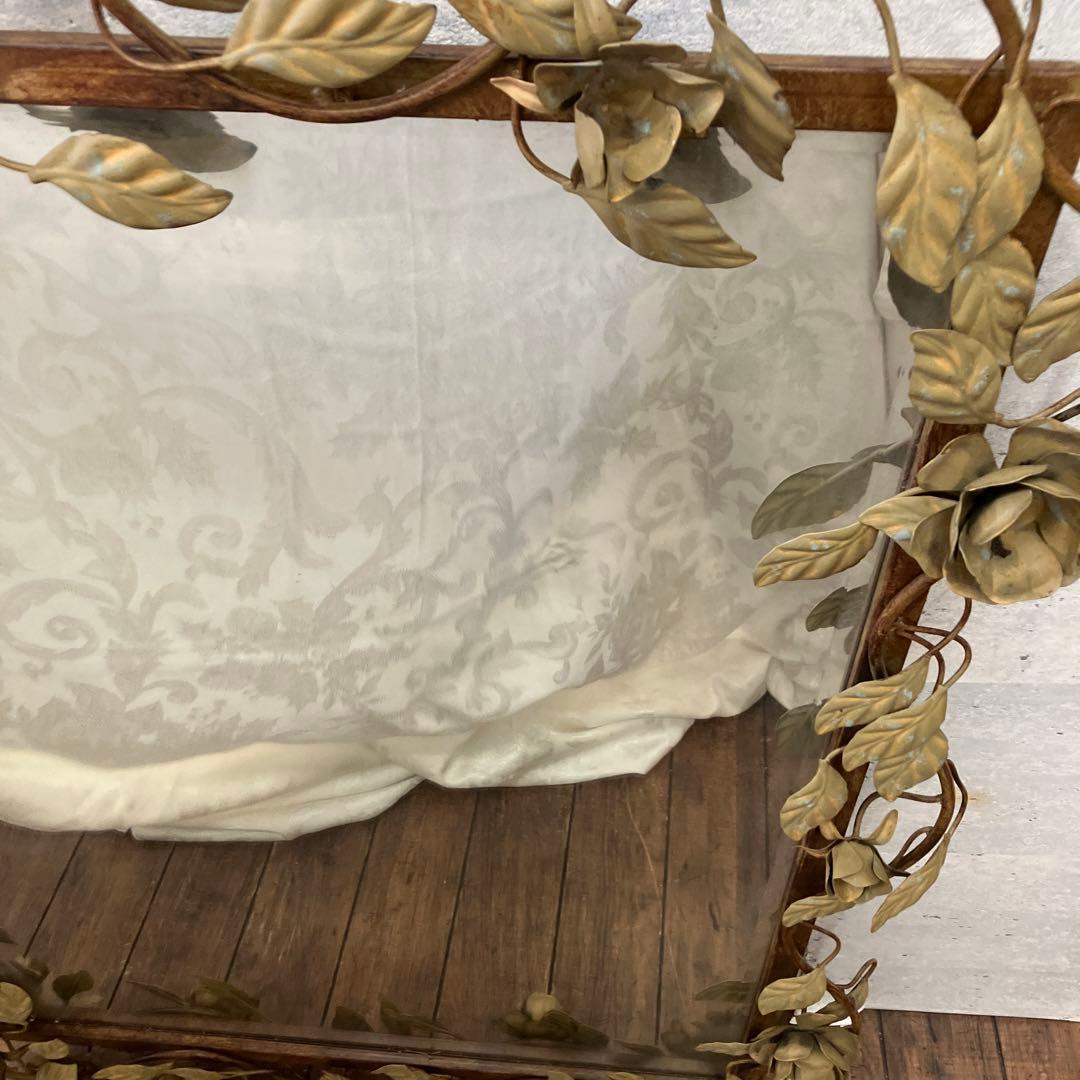 北欧 ヨーロッパ アイアン 鉄製 薔薇装飾 ローズ 壁掛け鏡 ウォールミラー