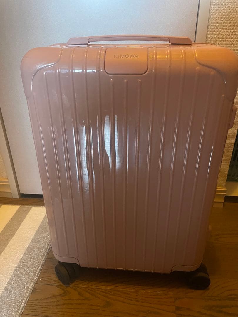 【リモワ】【RIMOWA】リモワ4輪スーツケースエッセンシャル