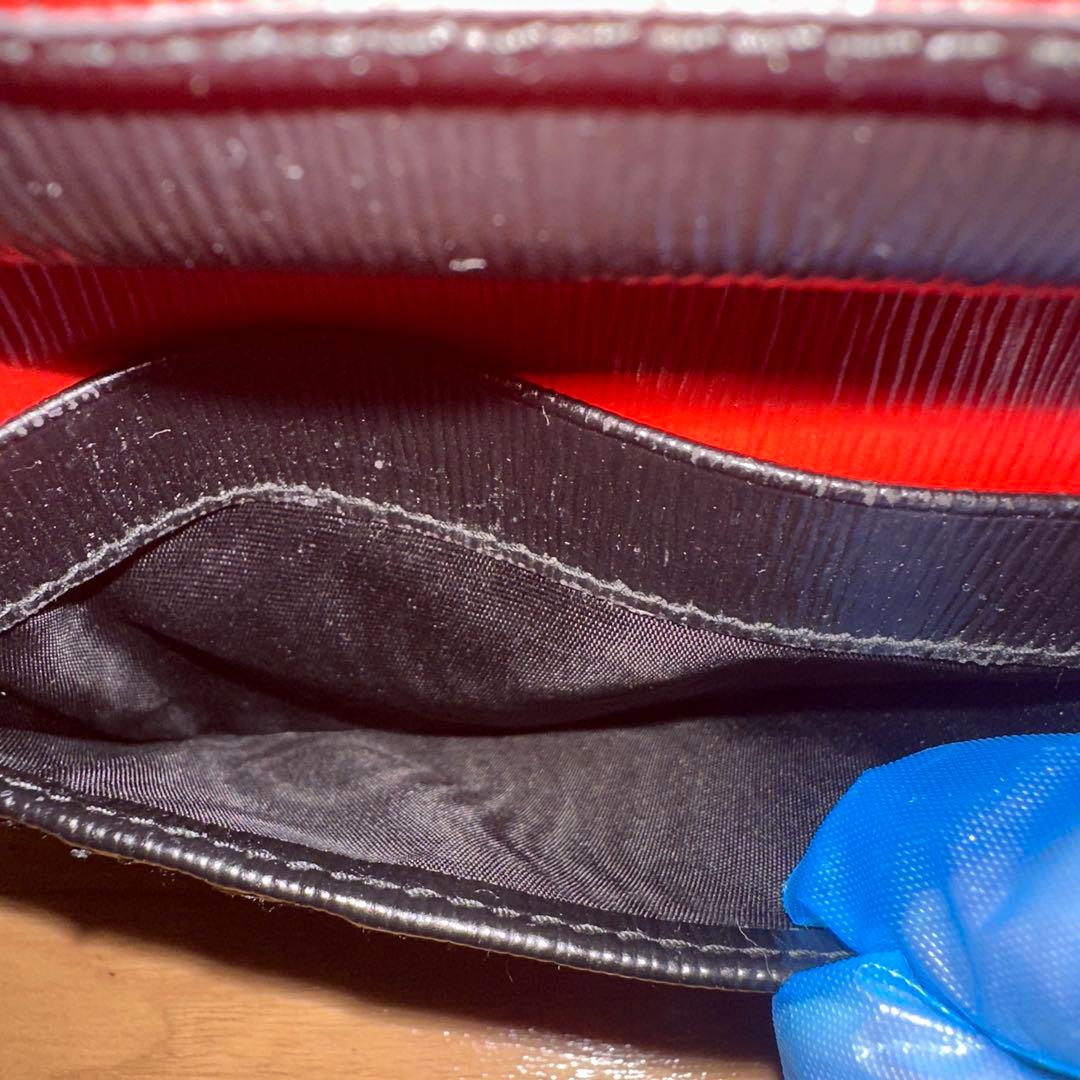 PRADA プラダ ヴィッテロムーヴ　サフィアーノ　財布　レザー　黒　赤