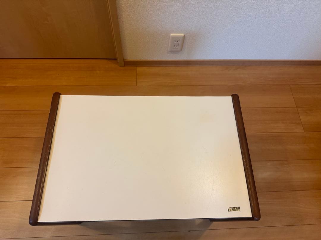 オールドカリモク レトロ　コーヒーテーブル　サイドテーブル　白天板　木製