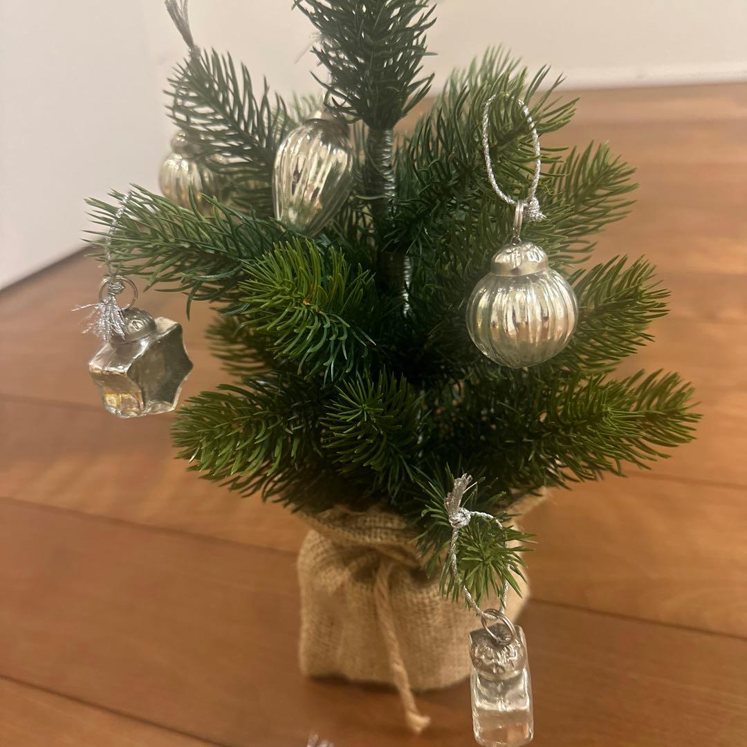 RSグローバルトレード社　卓上クリスマスツリー　プラスティフロアー