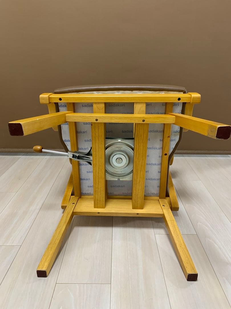 【送料込み】貞苅椅子製作所 回転椅子 Care-111-RAC 介護椅子