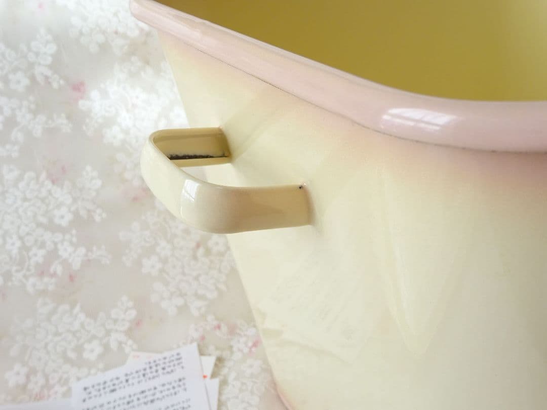 イマン　ダイアナローズ　ＢＯＸ缶　ボックス缶　マニーローズ