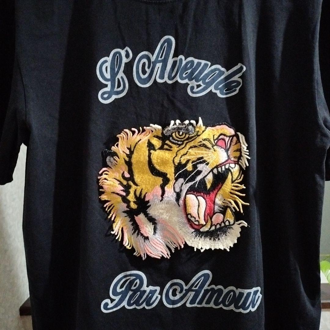GUCCI ブラック Tシャツ 虎の刺繍