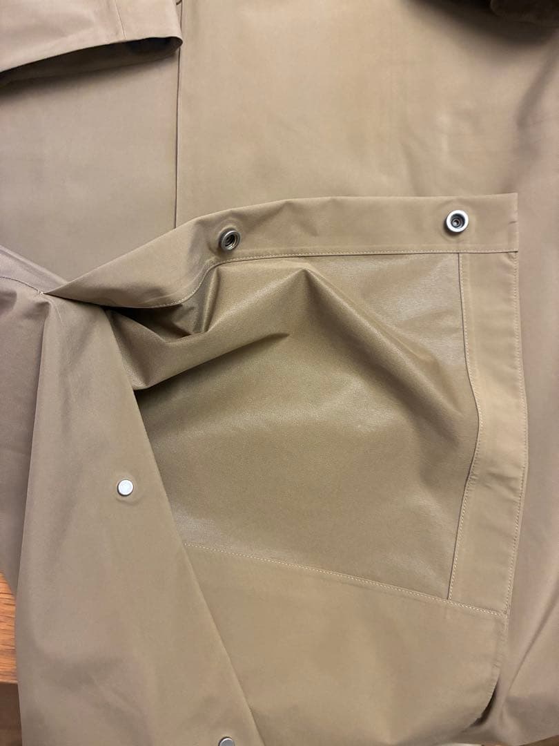 【申真衣さん着用】ルルレモン　防水トレンチコート