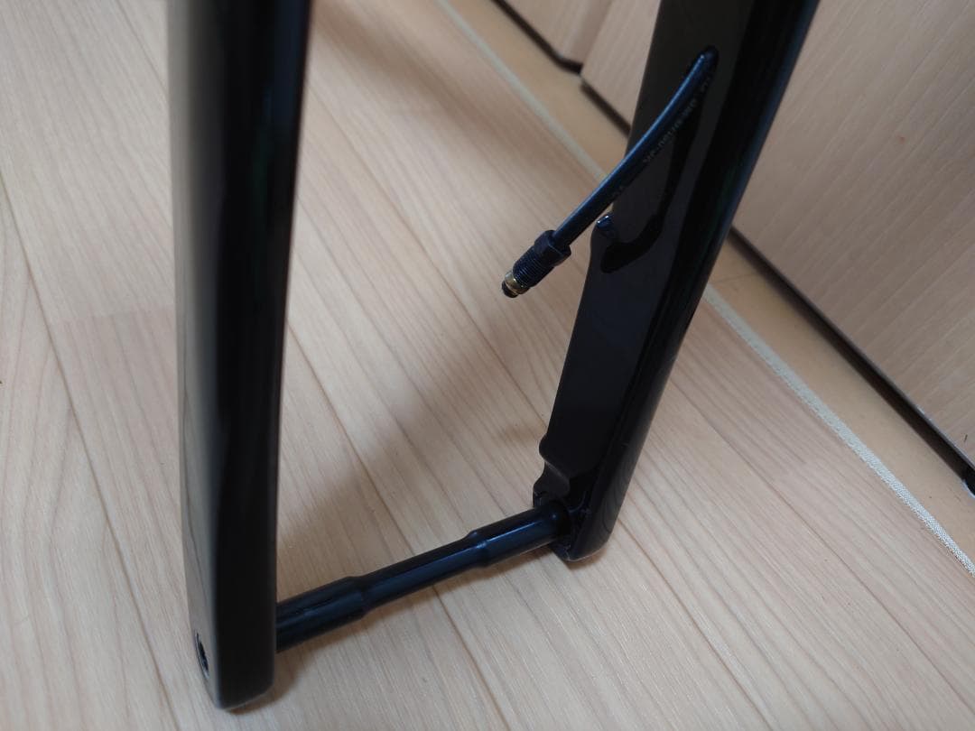 MERIDAスクルトゥーラXSサイズ完全ケーブル内蔵Di2配線バッテリー付