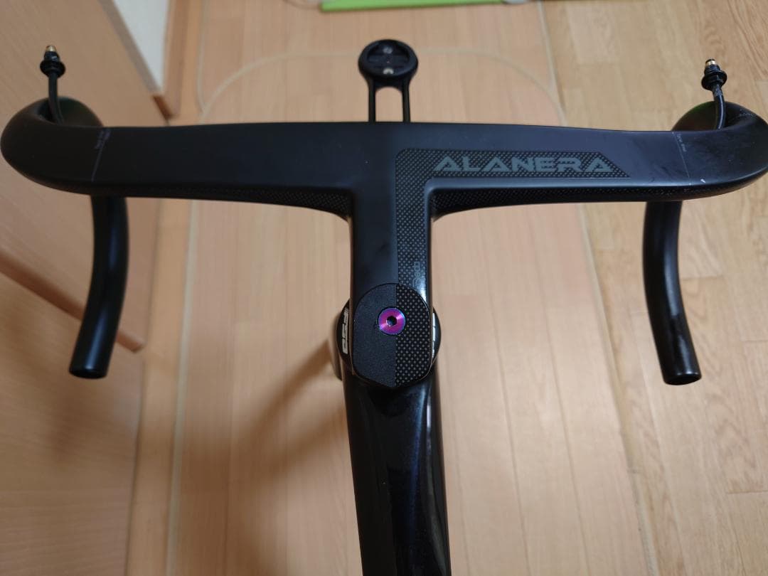 MERIDAスクルトゥーラXSサイズ完全ケーブル内蔵Di2配線バッテリー付