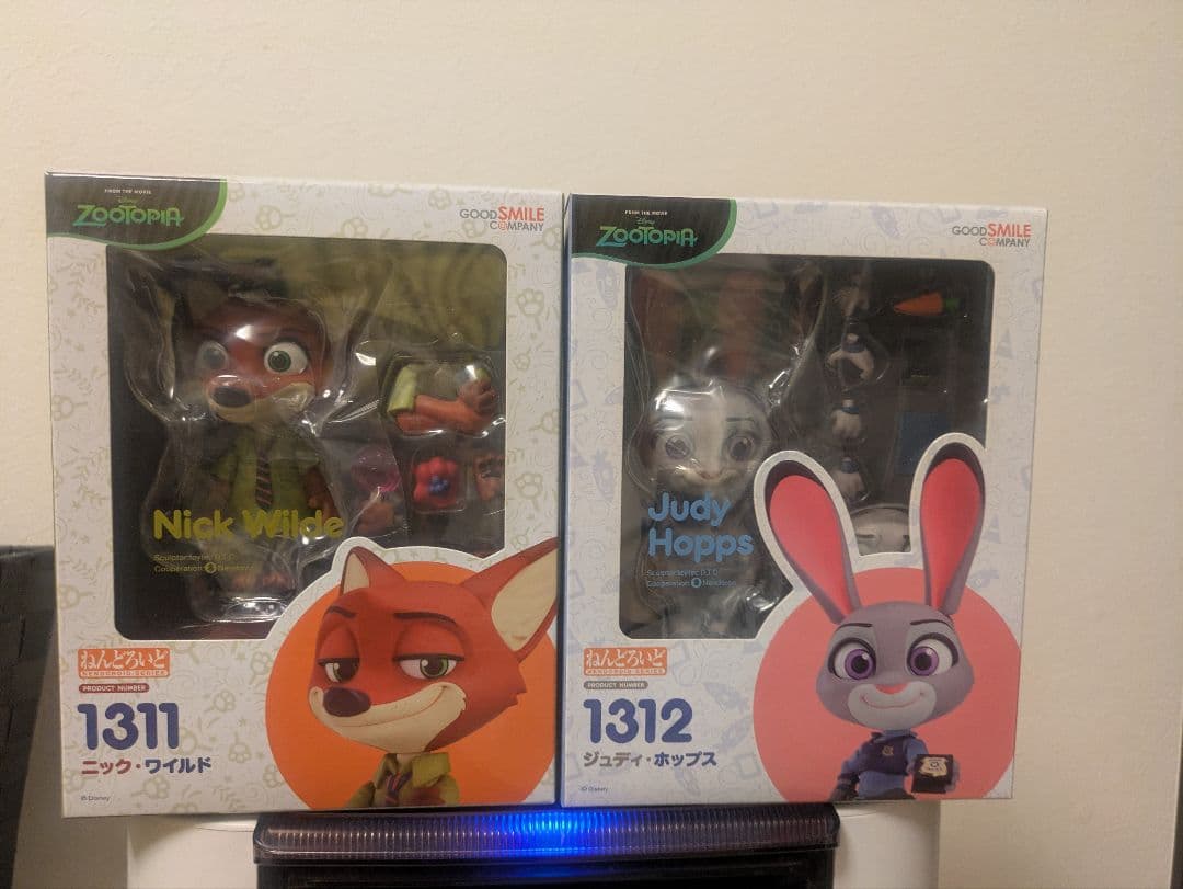 u*n様 ズートピア フィギュア ニック・ワイルド & ジュディ・ホップス　ねん