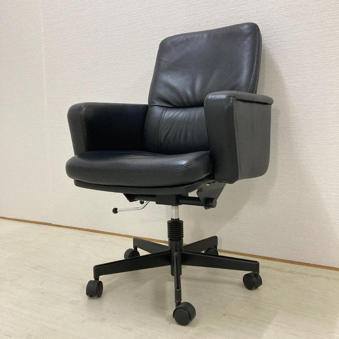 【カリモク】革製　オフィスチェア　デスクチェア A