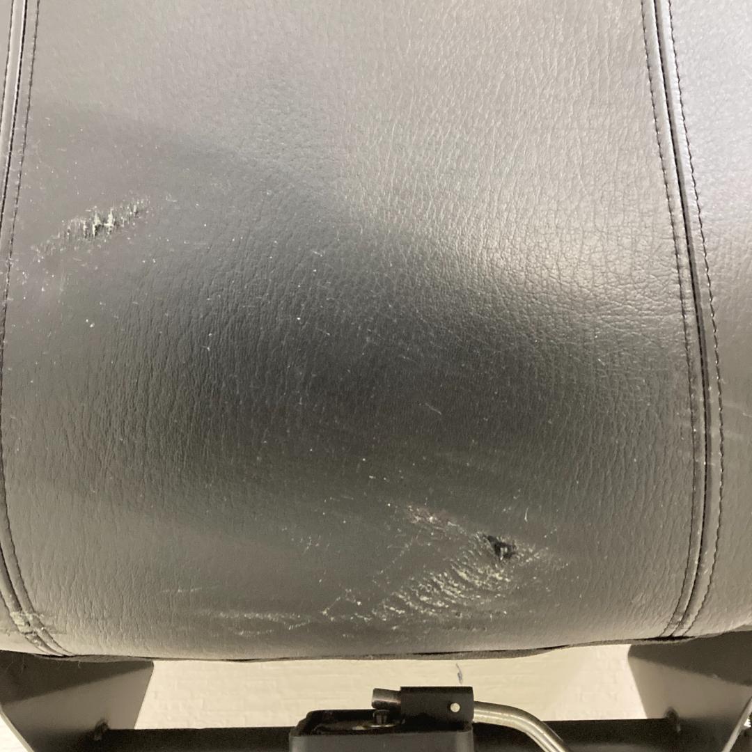 【カリモク】革製　オフィスチェア　デスクチェア A