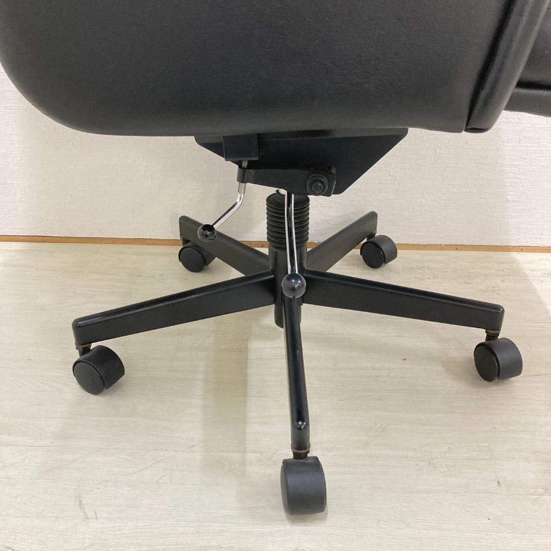 【カリモク】革製　オフィスチェア　デスクチェア A