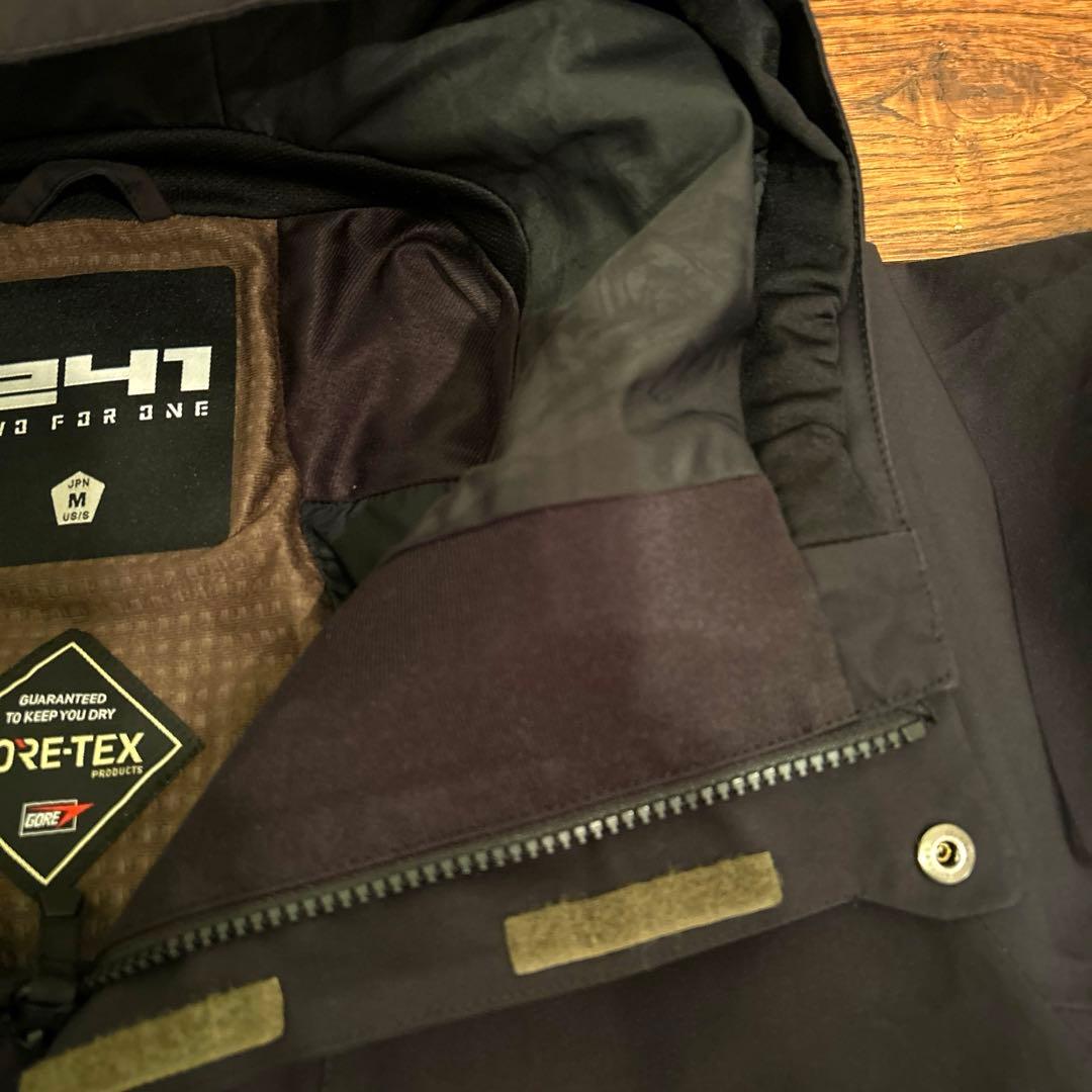 241スノーボードウェア　SWIFTジャケット GORE-TEX