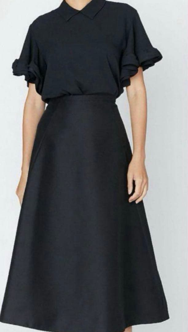 美品　ヨーコチャン ラッフルスリーブポイントカラーブラウス　38 黒