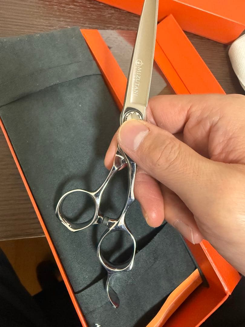 ミズタニシザーブラントswordソード理容師美容師