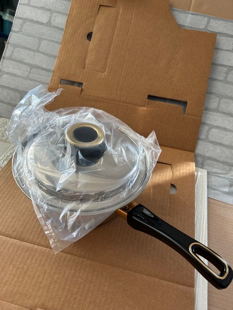 タッパーウェアレインボークッカー 19センチステンレス片手鍋