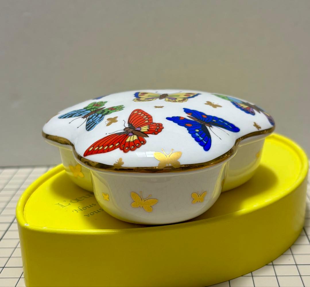 グッチ　GUCCI 陶器製小物入れ　アクセサリーケース