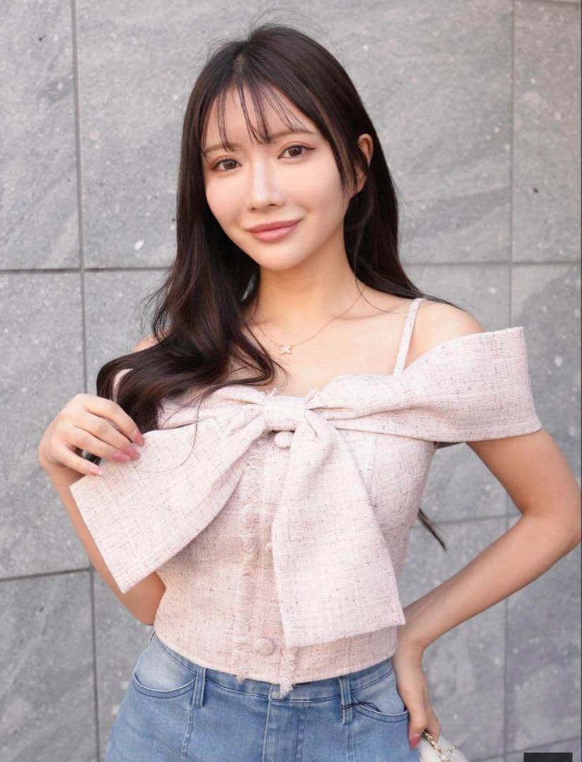 最終値下げ♥LIP SERVICE ツイードリボンオフショルトップス ピンク