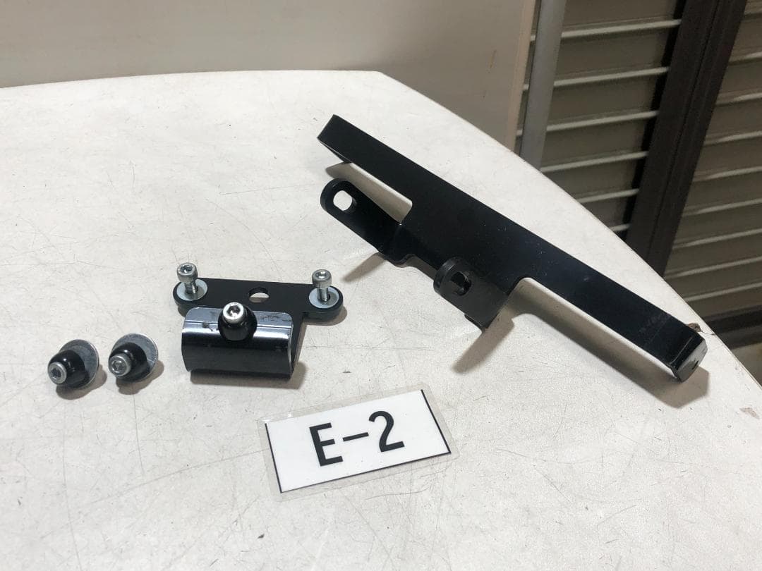 E2　ドラッグスター400　ガレージT&F製　アンダーカウル　一式　取説付　BK