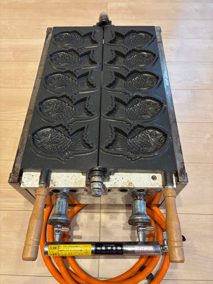 LPガス たい焼き器 5匹　鯛焼き器/厨房機器/業務用　　（株）柴田金物