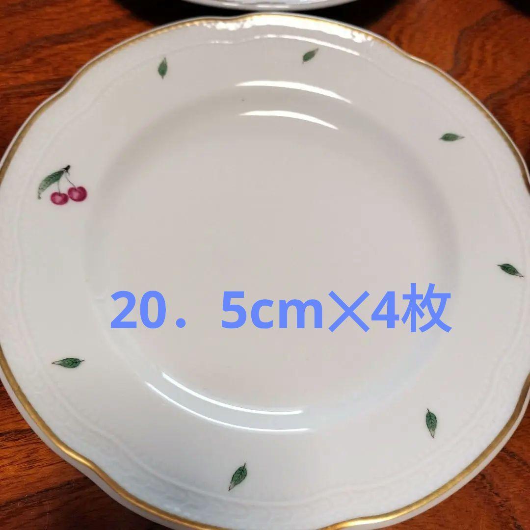 ★リチャードジノリ　皿中サイズ4枚小サイズ2枚