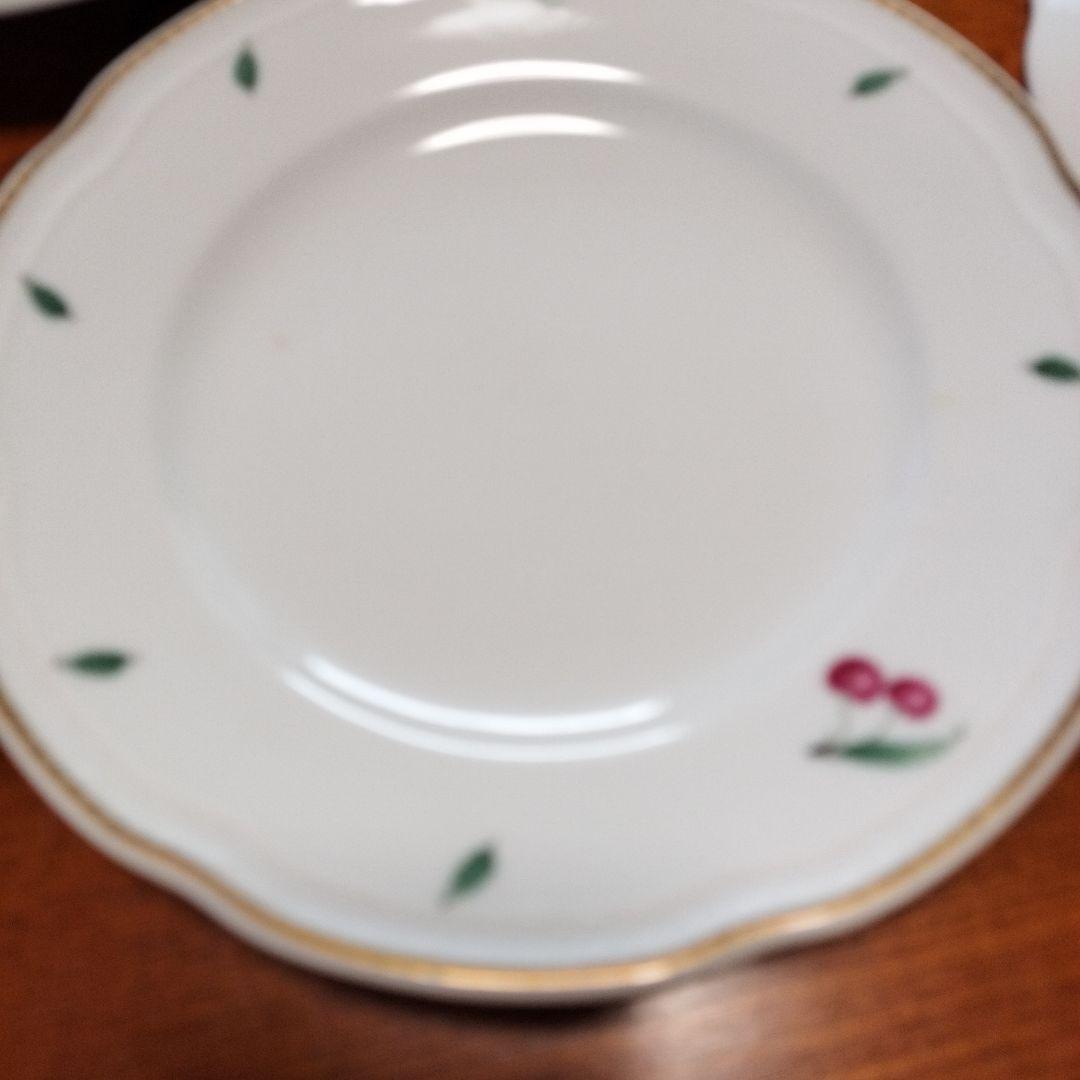 ★リチャードジノリ　皿中サイズ4枚小サイズ2枚