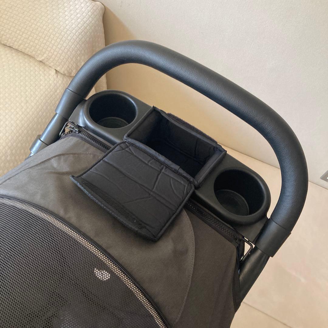 送料込【清掃済み】ドリンクホルダー付き　ライトトラックス4 カトージ　joie