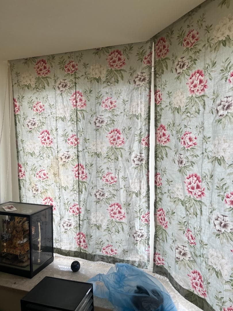 【中古・美品】ローラアシュレイ　Laura Ashley カーテン3枚セット