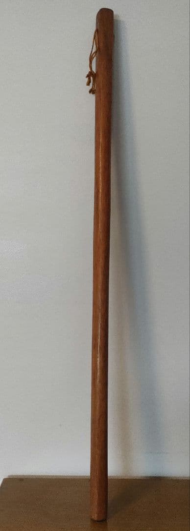 木製シンプル棒状置物 紐付き