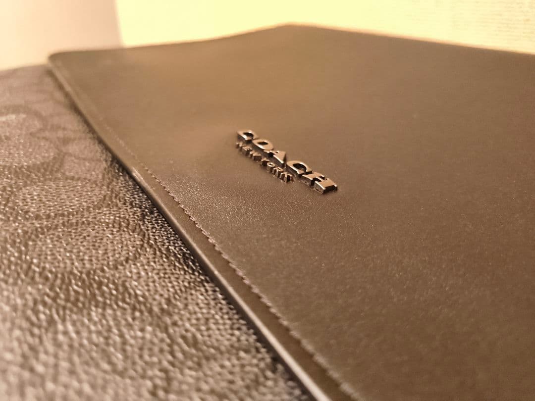 新品 コーチ メッセンジャーバッグ 本革