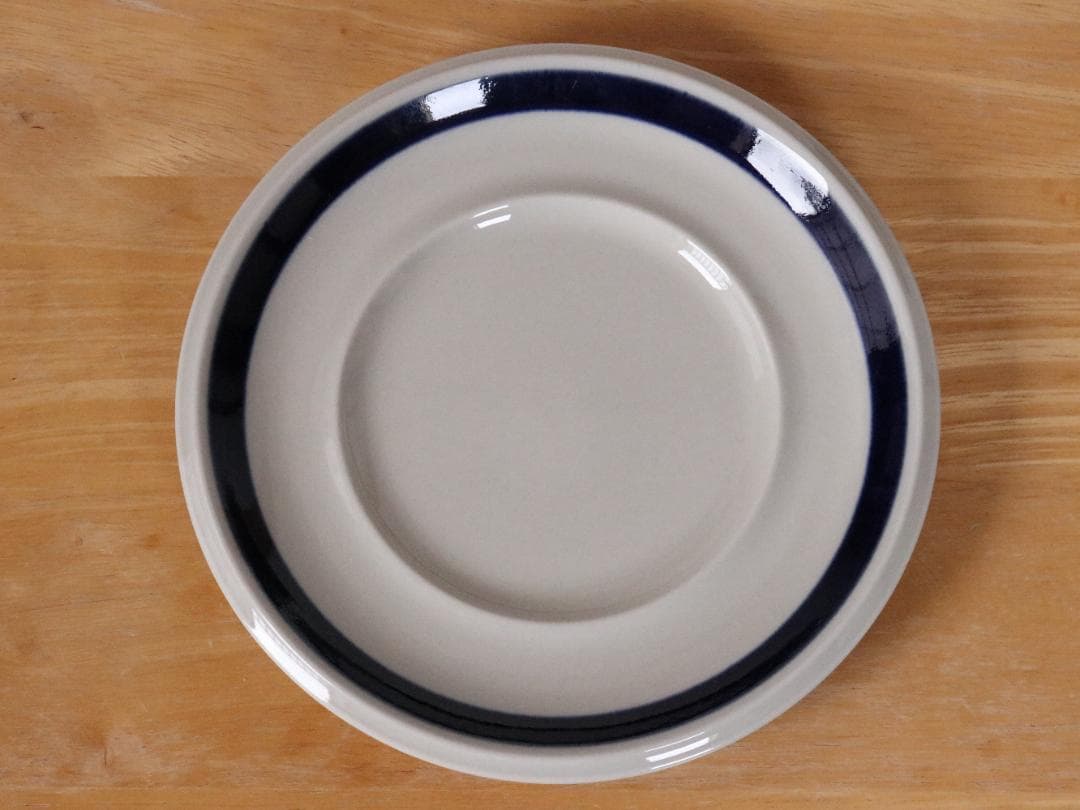 ARABIA アネモネ Anemone　グラタン皿 耳付きボウル&ソーサー 1客