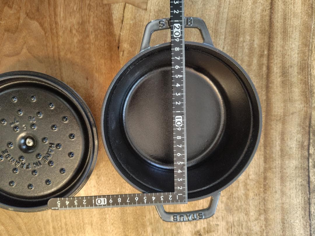 ストウブ　ピコ　ココット　ラウンド　グレー　18cm　未使用品