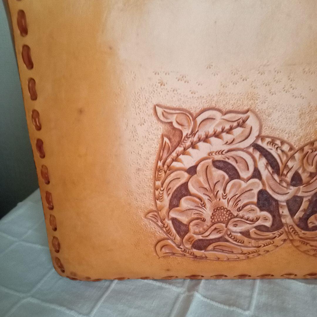 ハンドメイド　ラティーゴ牛革バッグ