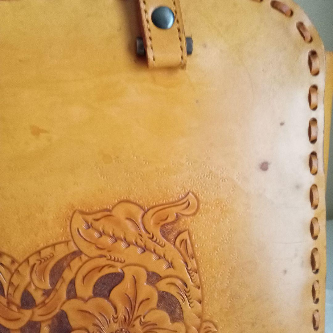 ハンドメイド　ラティーゴ牛革バッグ