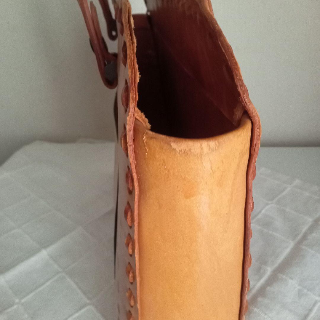 ハンドメイド　ラティーゴ牛革バッグ