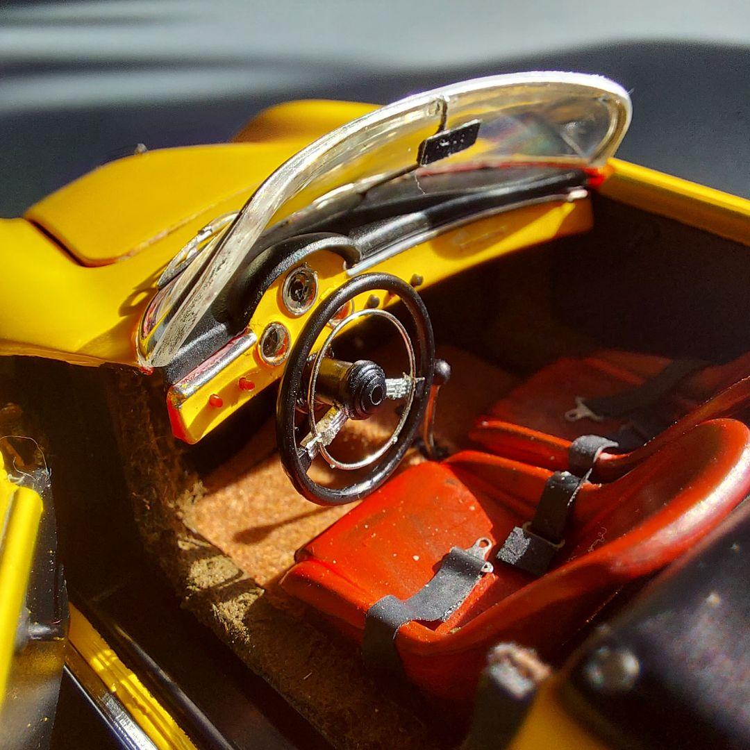 ポルシェ 356 イエロー オープンカー