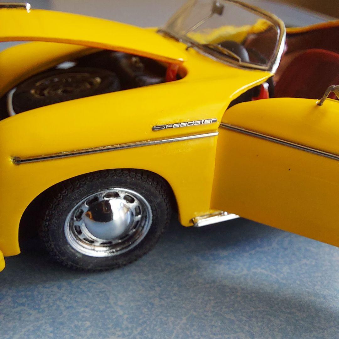 ポルシェ 356 イエロー オープンカー