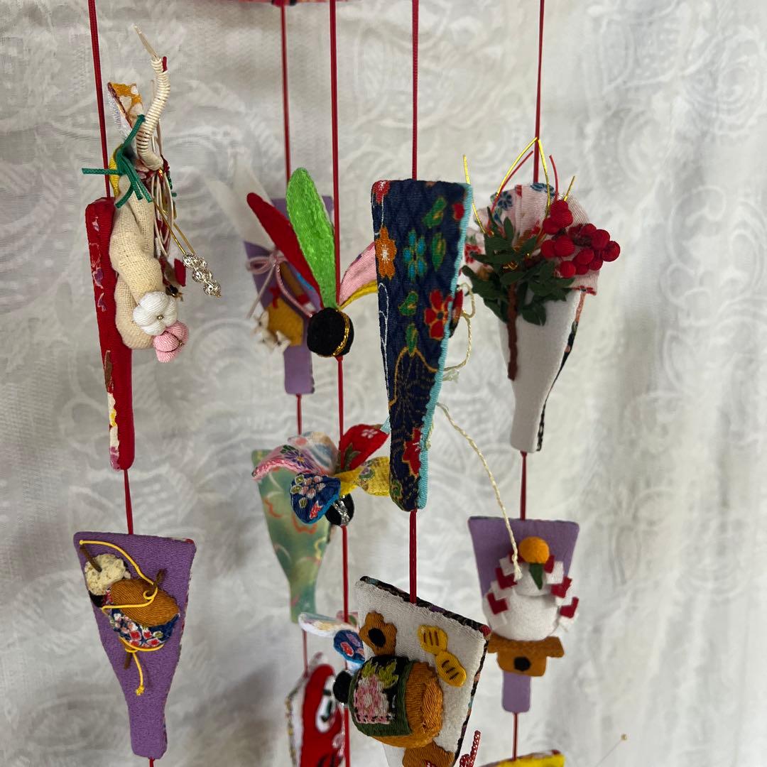 ちりめん吊るし飾り　　一月　（羽子板）