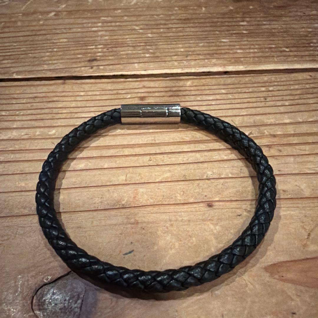 HERMES エルメス レザーブレスレット 《ゴリアテ》