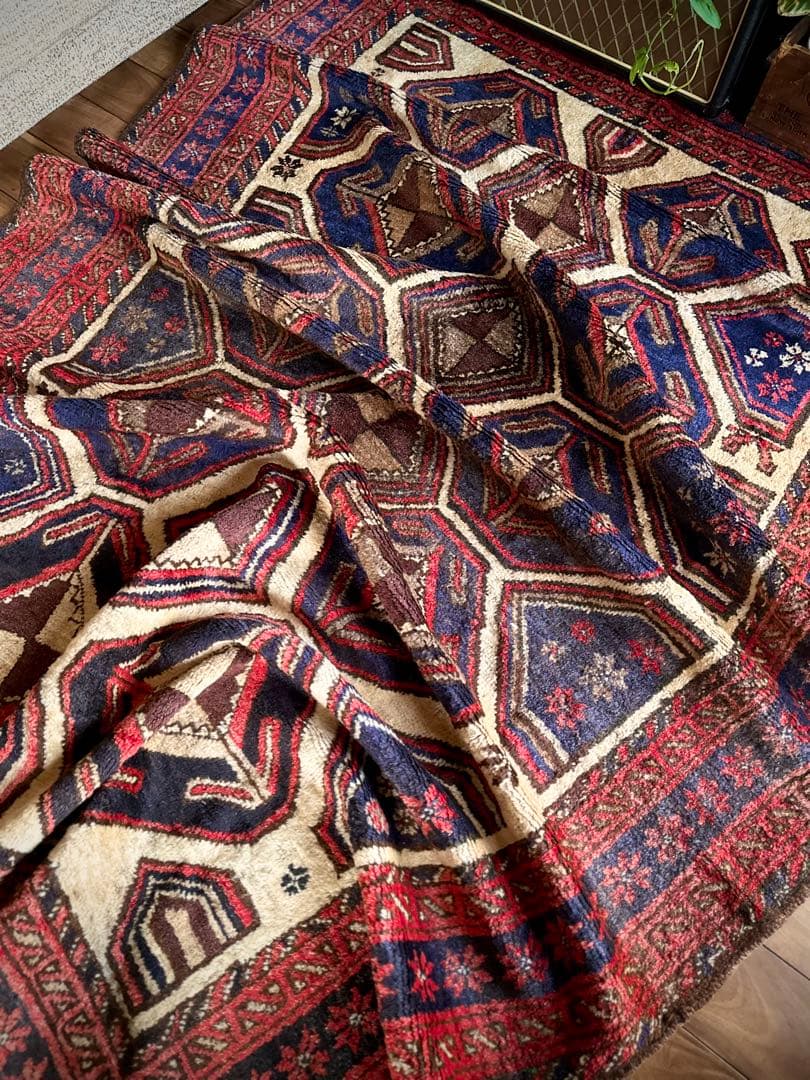 トライバルラグ　ヴィンテージラグ　アフガンラグ　マルダリ　バルーチ　プリミティブ