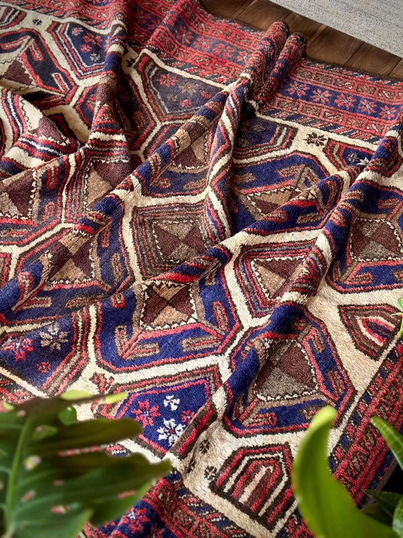 トライバルラグ　ヴィンテージラグ　アフガンラグ　マルダリ　バルーチ　プリミティブ