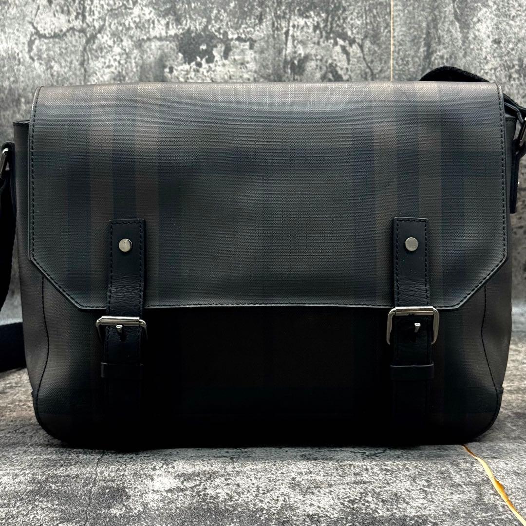 極美品✨バーバリー ノバチェック メッセンジャーバッグ 斜めがけ A4 メンズ