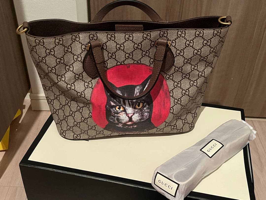 GUCCI 猫イラスト トートバッグ 大容量