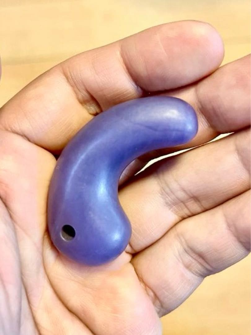 希少　古墳期　勾玉　古色紫　翡翠