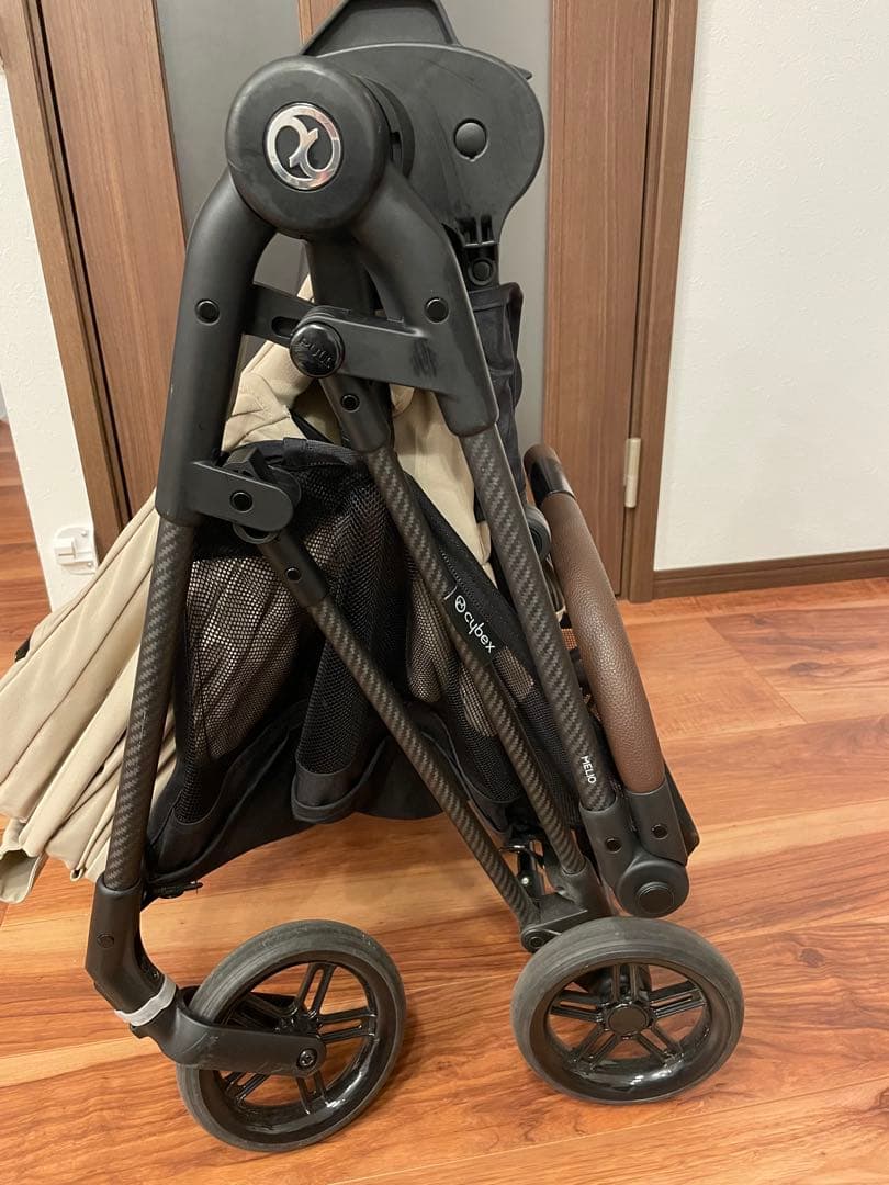 ベージュ ベビーカー クッション性あり