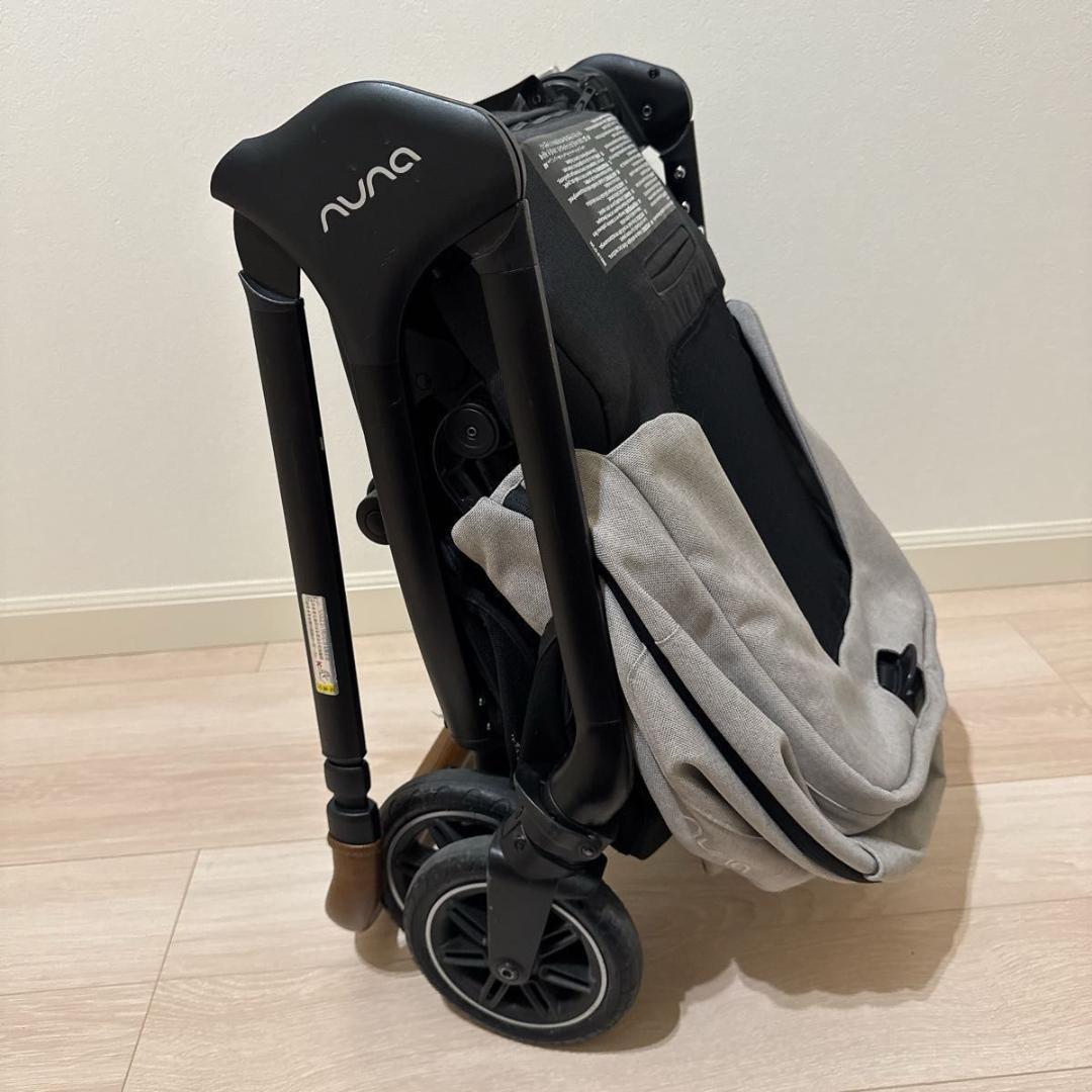 NUNA TRIV ヌナ トリヴ ベビーカー ブラックフレーム×ベージュ