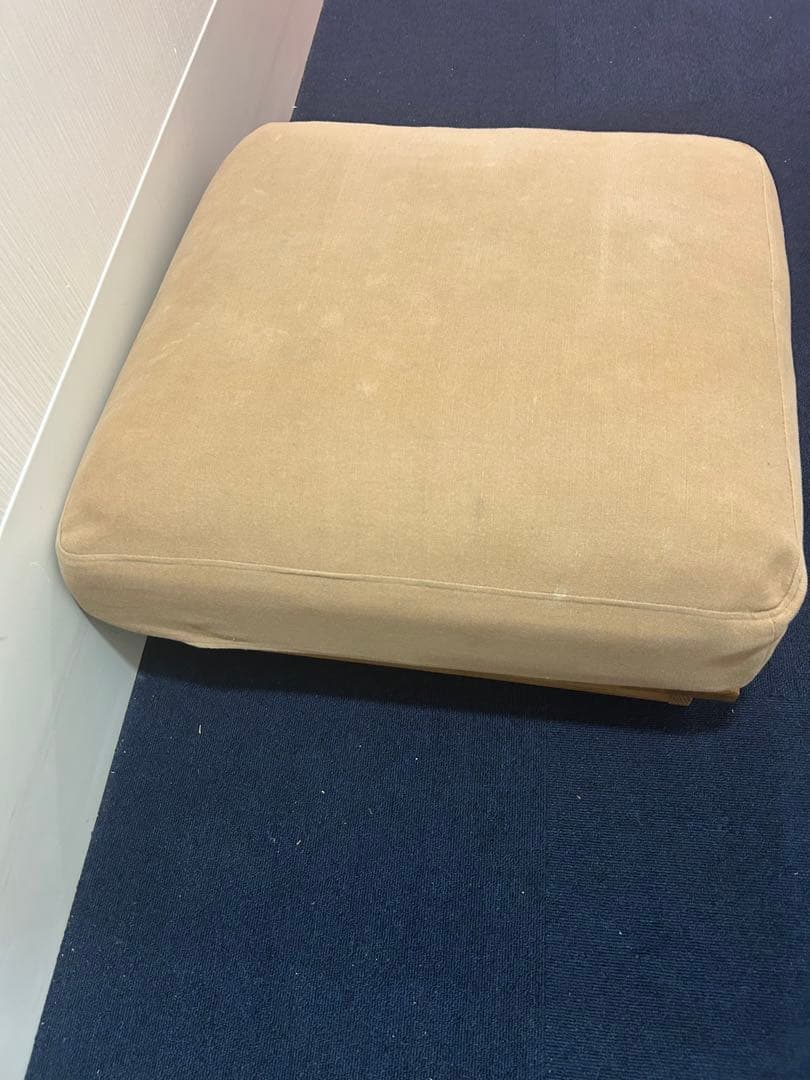 ベージュ ファブリック オットマン 木製脚