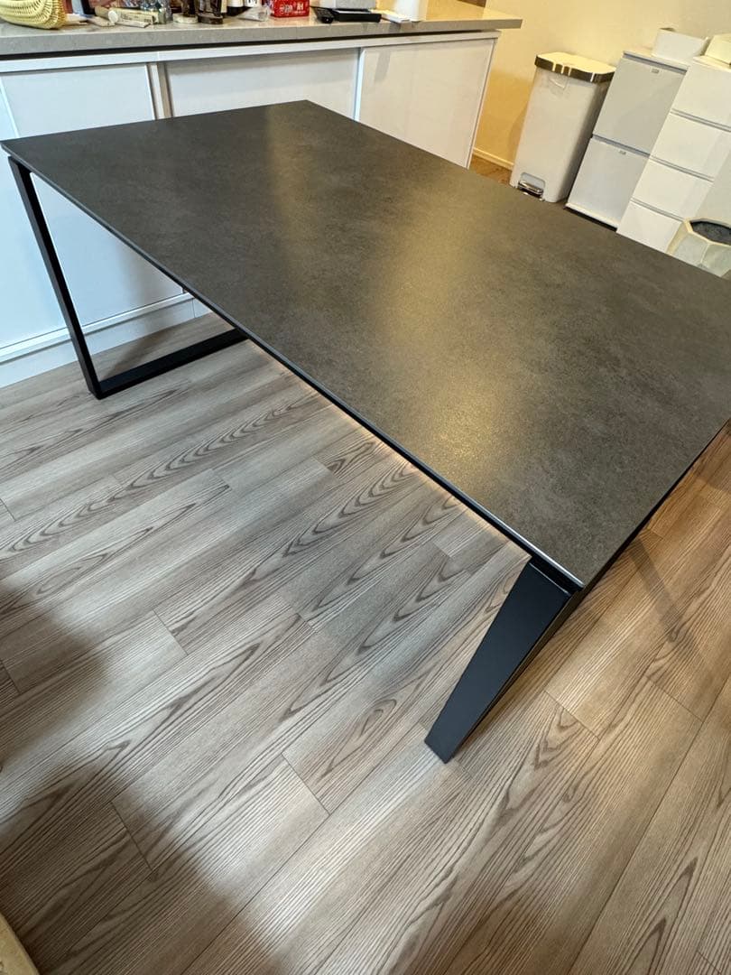 ニトリ　セラミックダイニングテーブル　150