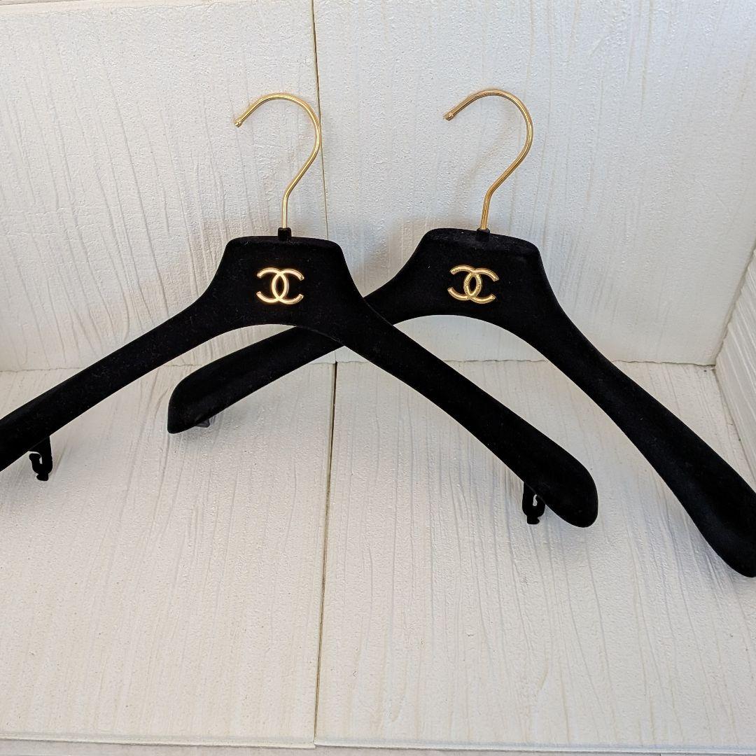 【美品】CHANEL シャネル 純正 ハンガー 2本セット ベロア ココマーク